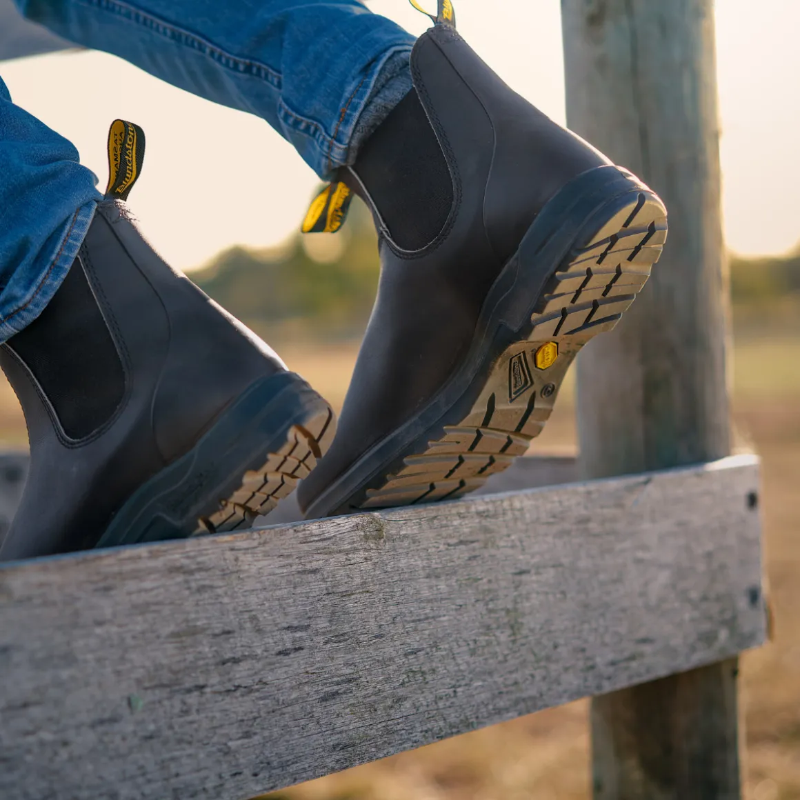 Blundstone 2058 All Terrian Chelsea Boot (Black)